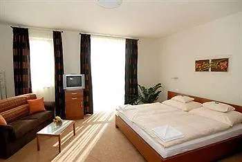 Appartement Lajta Park *